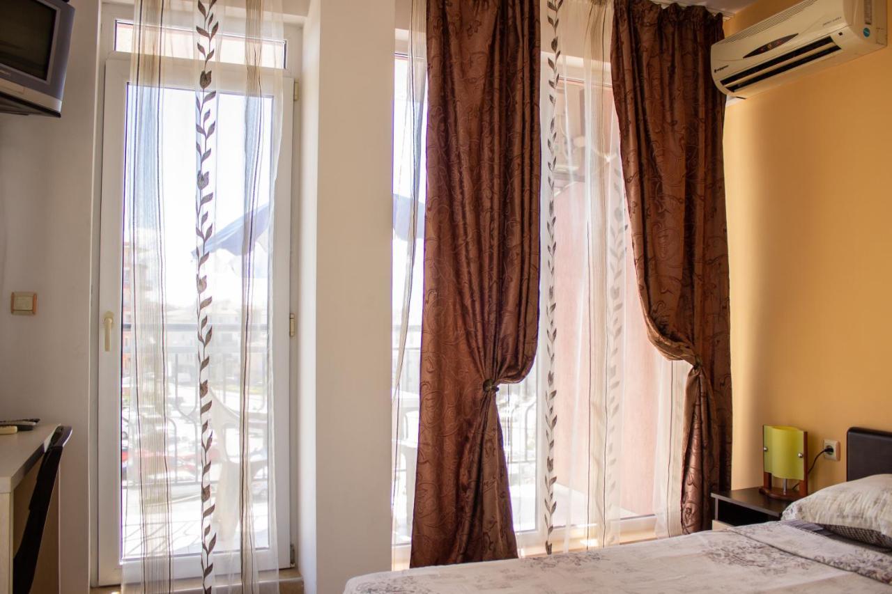 Central Couple Studio Pomorie Exterior foto
