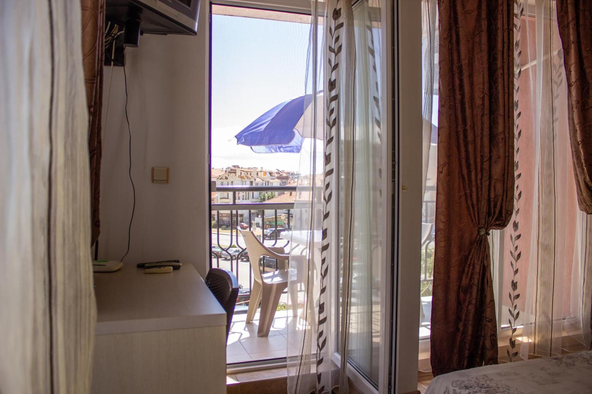 Central Couple Studio Pomorie Exterior foto