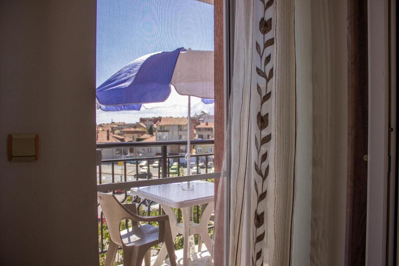Central Couple Studio Pomorie Exterior foto